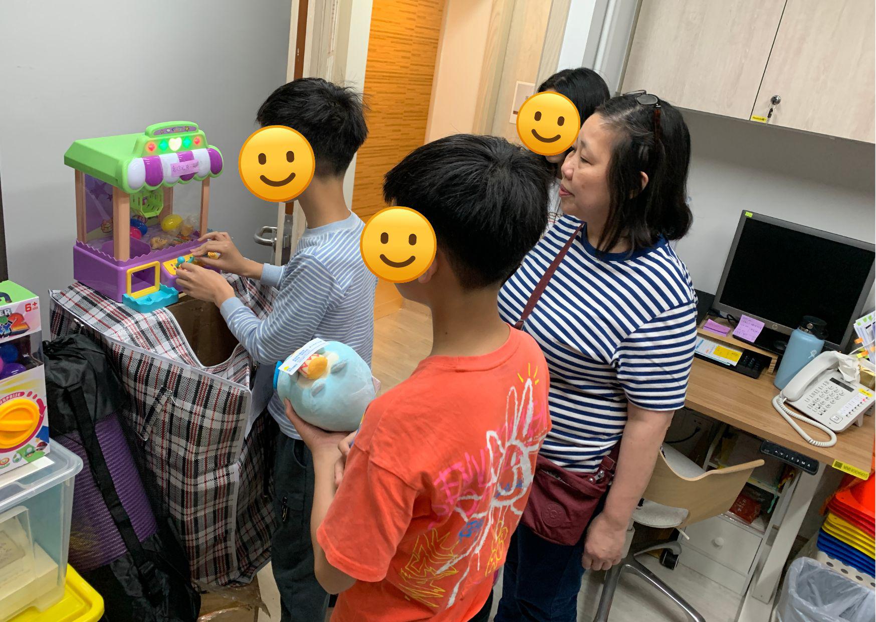 Play Activity: Easter Egg Hunt